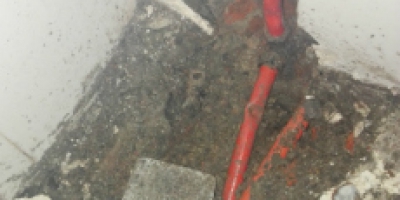 鐵皮瓦補漏